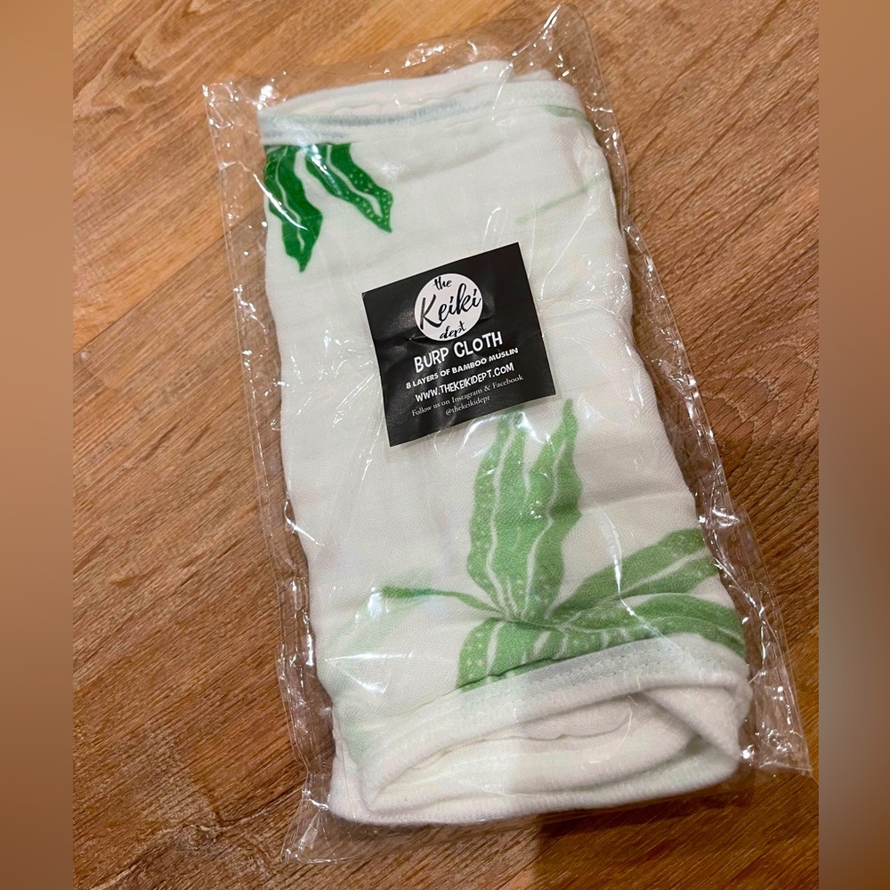 The Keiki Dept. Burp Cloth